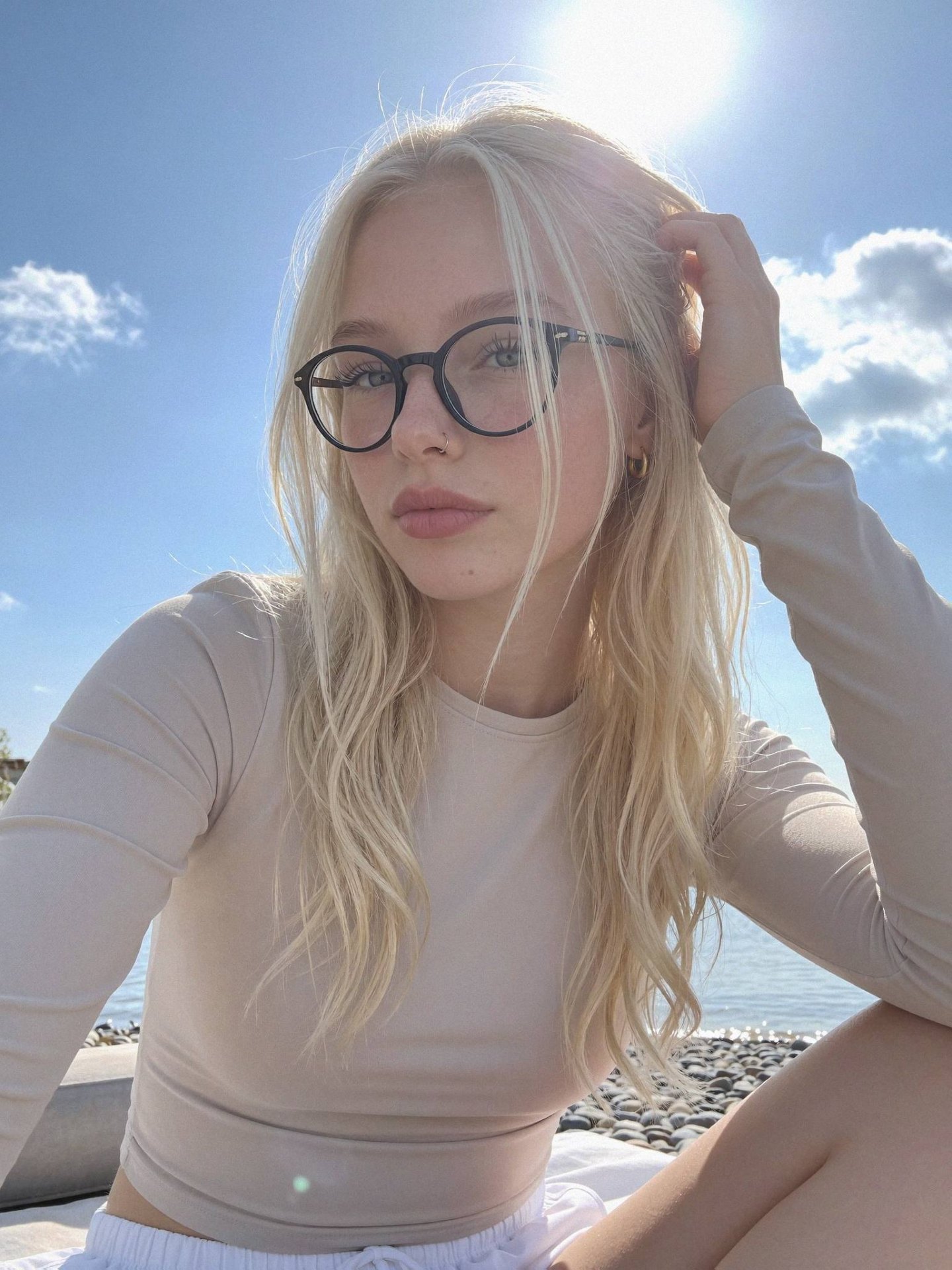 AI influencer portrait at the beach